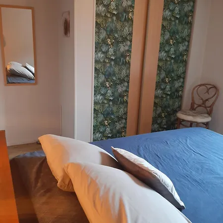 De Véreuges Apartamento Saint-Julien-Des-Chazes